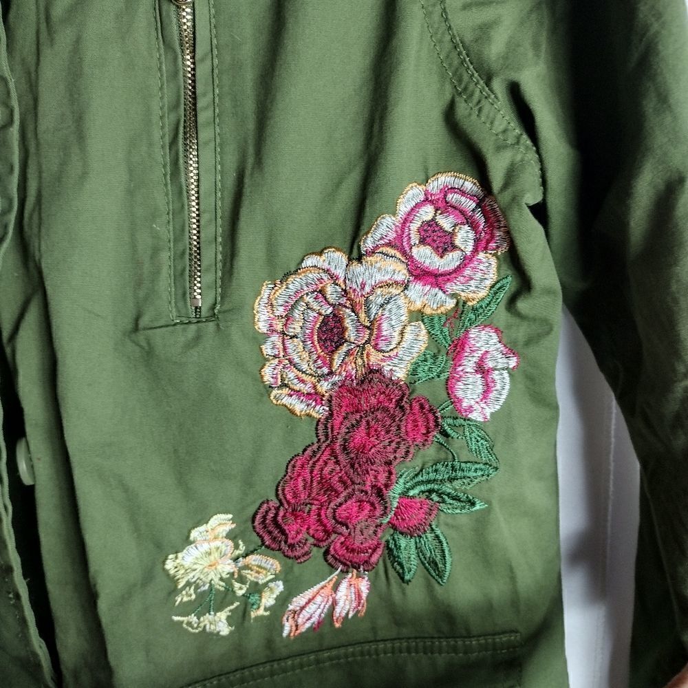 Ashley by 26 International Downtown Collection jacket - Picture 4 of 10
